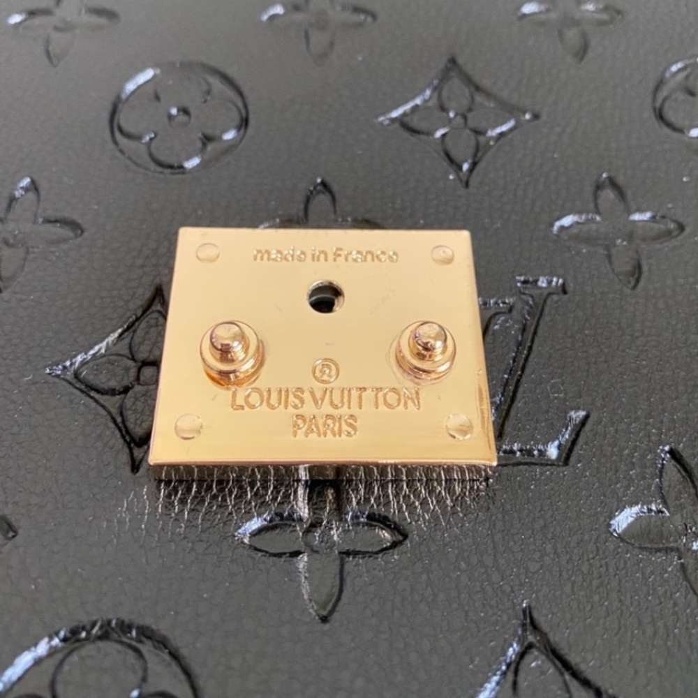 !Help ! Is this authentic?